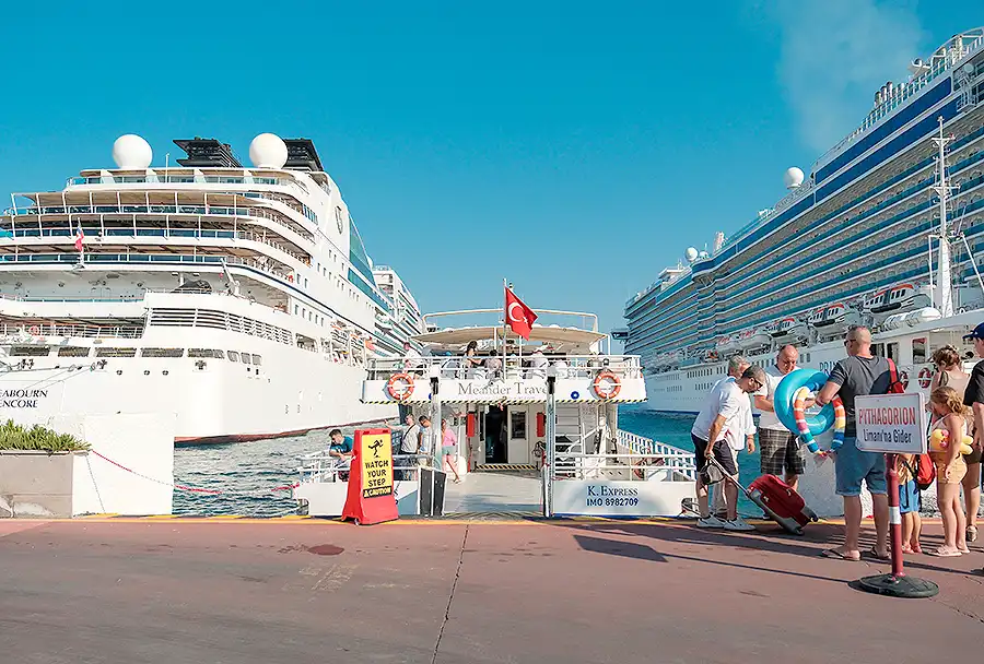 Kuşadası Samos Feribot Seferleri